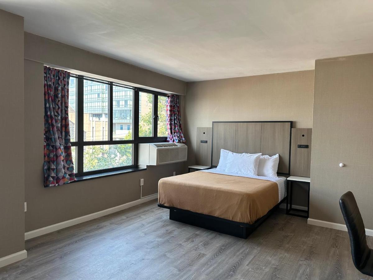 Regal Inn & Suites New York Laguardia Hotel Extérieur photo