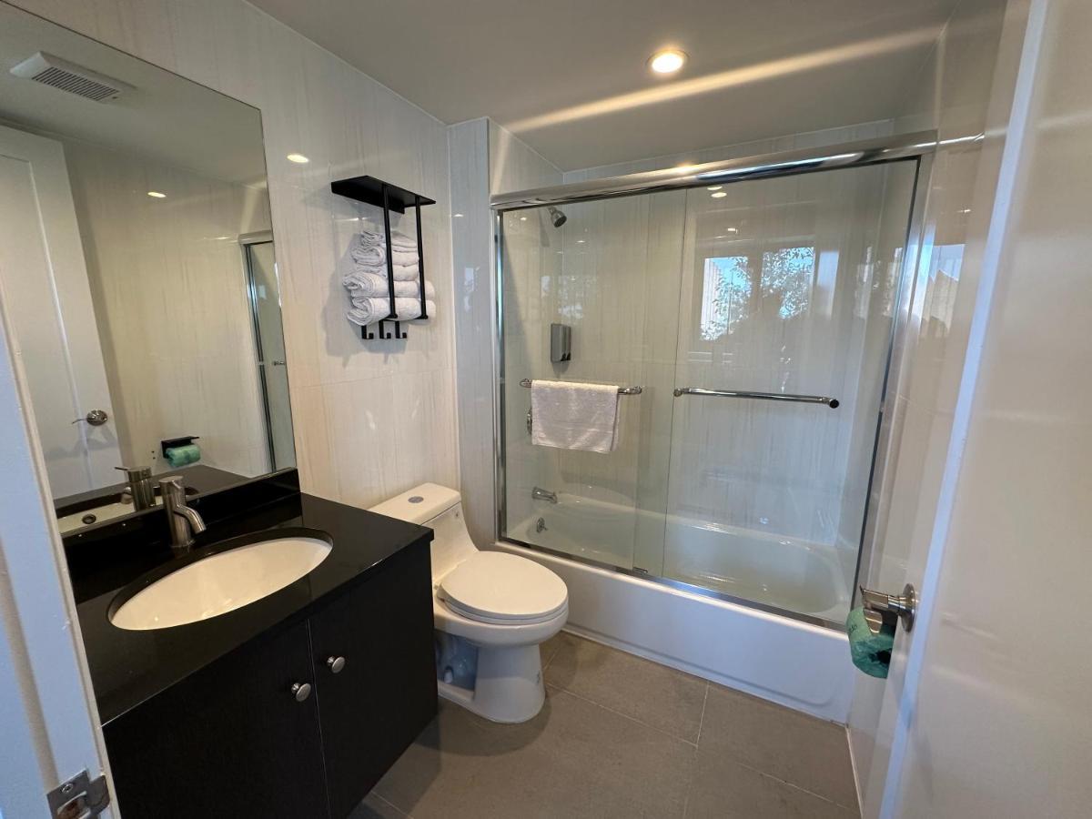 Regal Inn & Suites New York Laguardia Hotel Extérieur photo