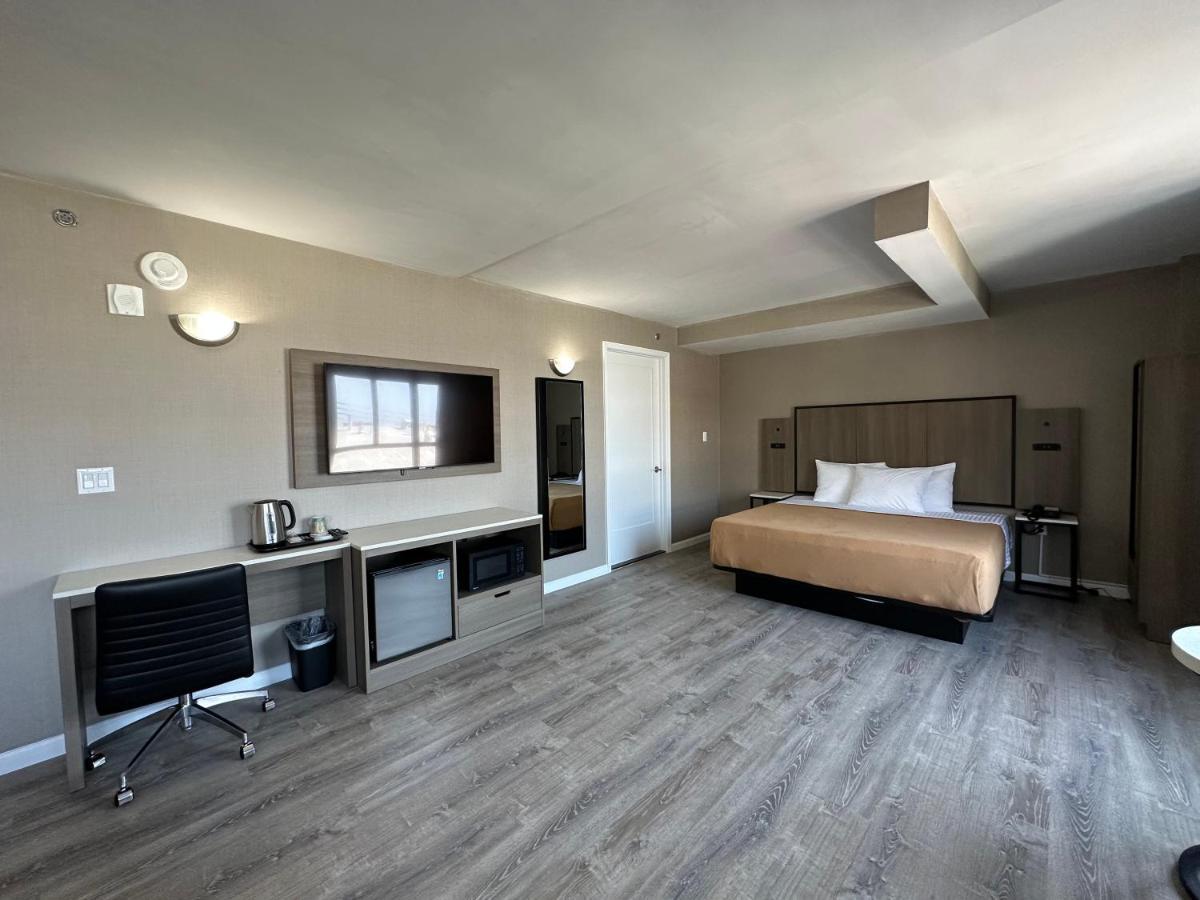 Regal Inn & Suites New York Laguardia Hotel Extérieur photo