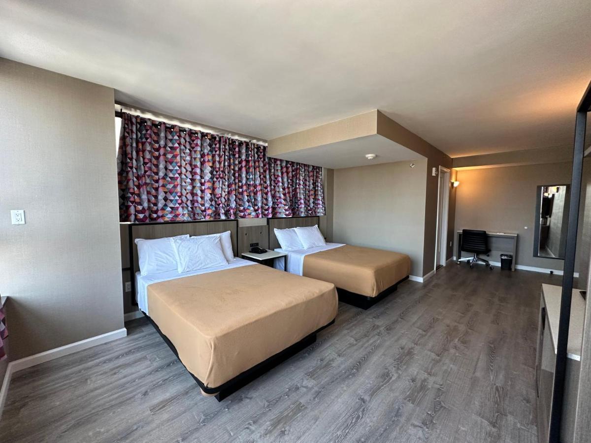 Regal Inn & Suites New York Laguardia Hotel Extérieur photo